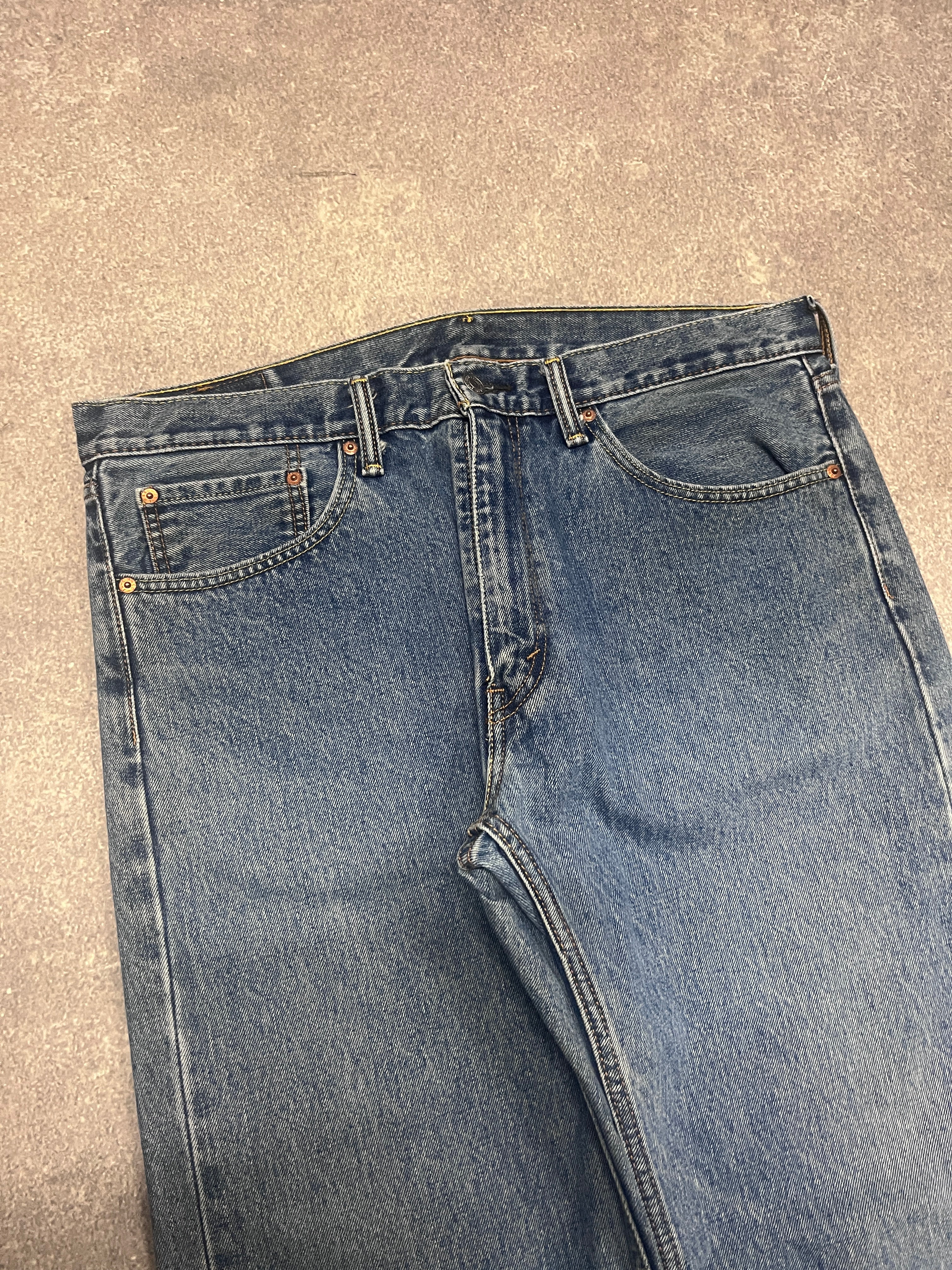 Vintage Levi 505 Denim Jeans Blue // W36 L30 - RHAGHOUSE VINTAGE
