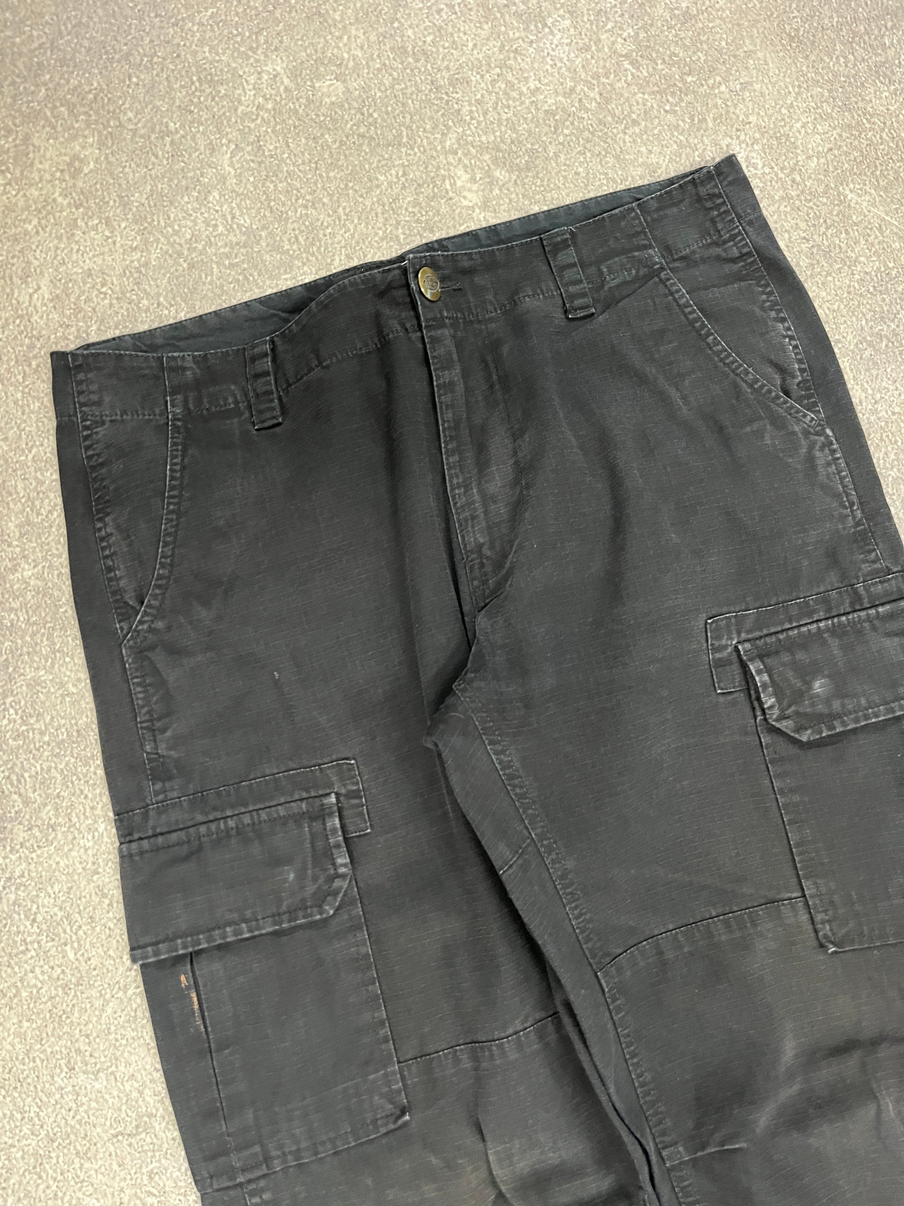 Vintage Dickies Carpenter Pants Black // W34 L34 - RHAGHOUSE VINTAGE