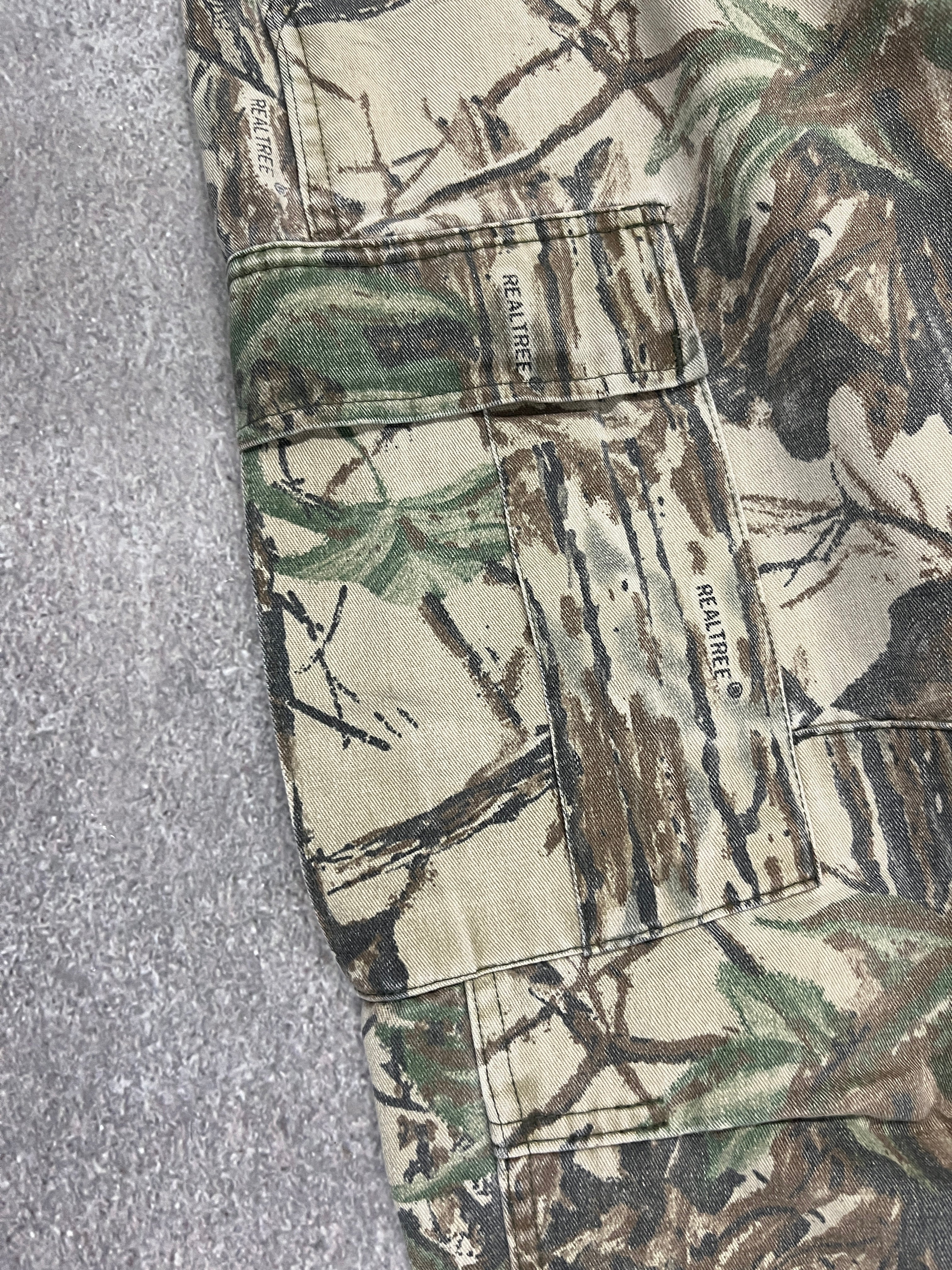 Vintage Forest Pants Camo  // W41 L26 - RHAGHOUSE VINTAGE