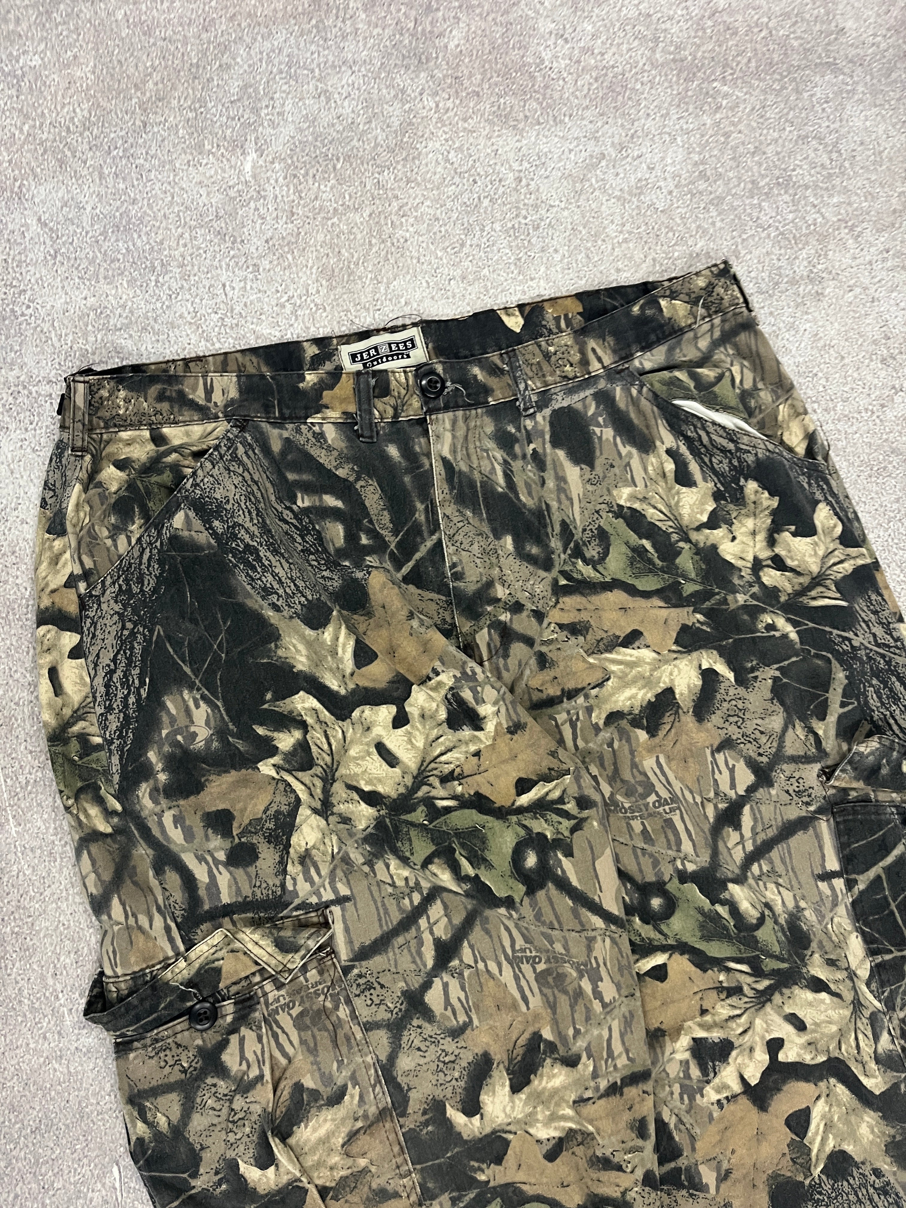 Vintage Forest Pants Camo  // W40 L32 - RHAGHOUSE VINTAGE