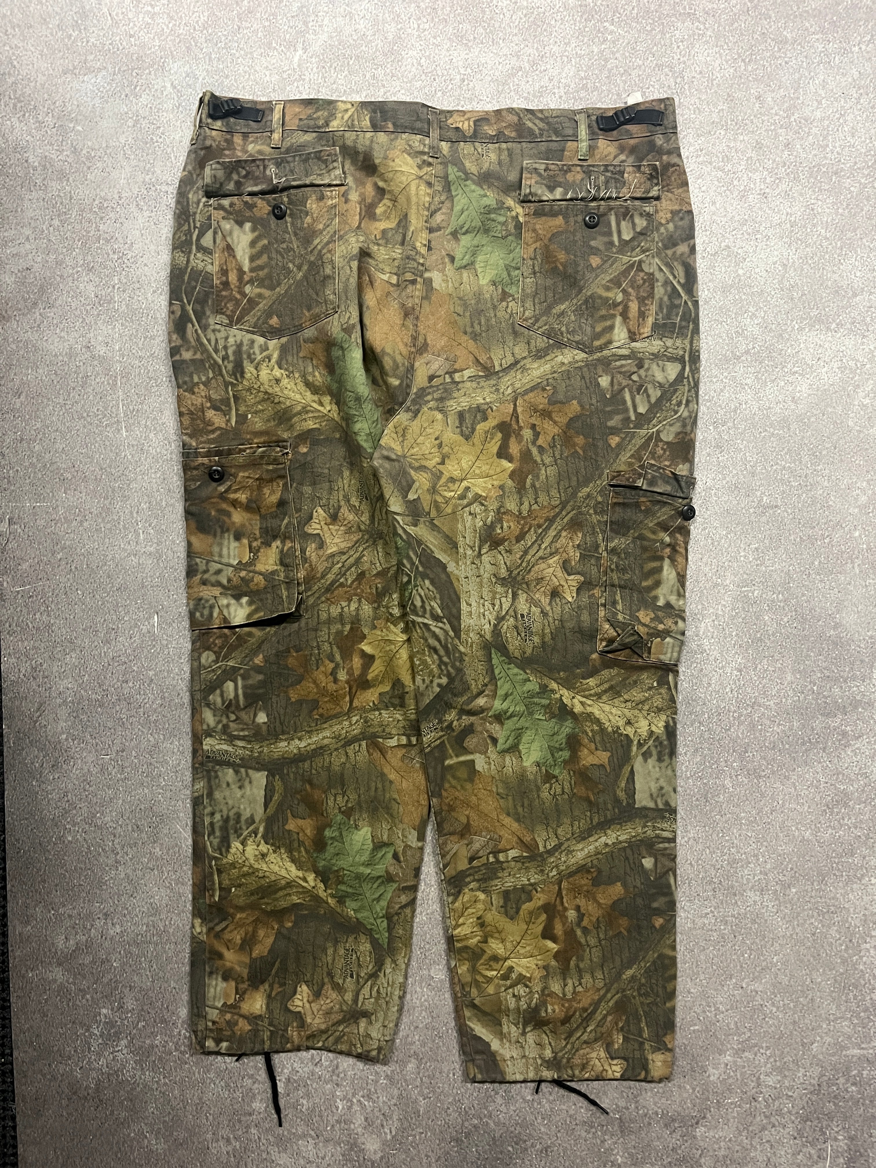 Vintage Forest Pants Camo  // W47 L32 - RHAGHOUSE VINTAGE