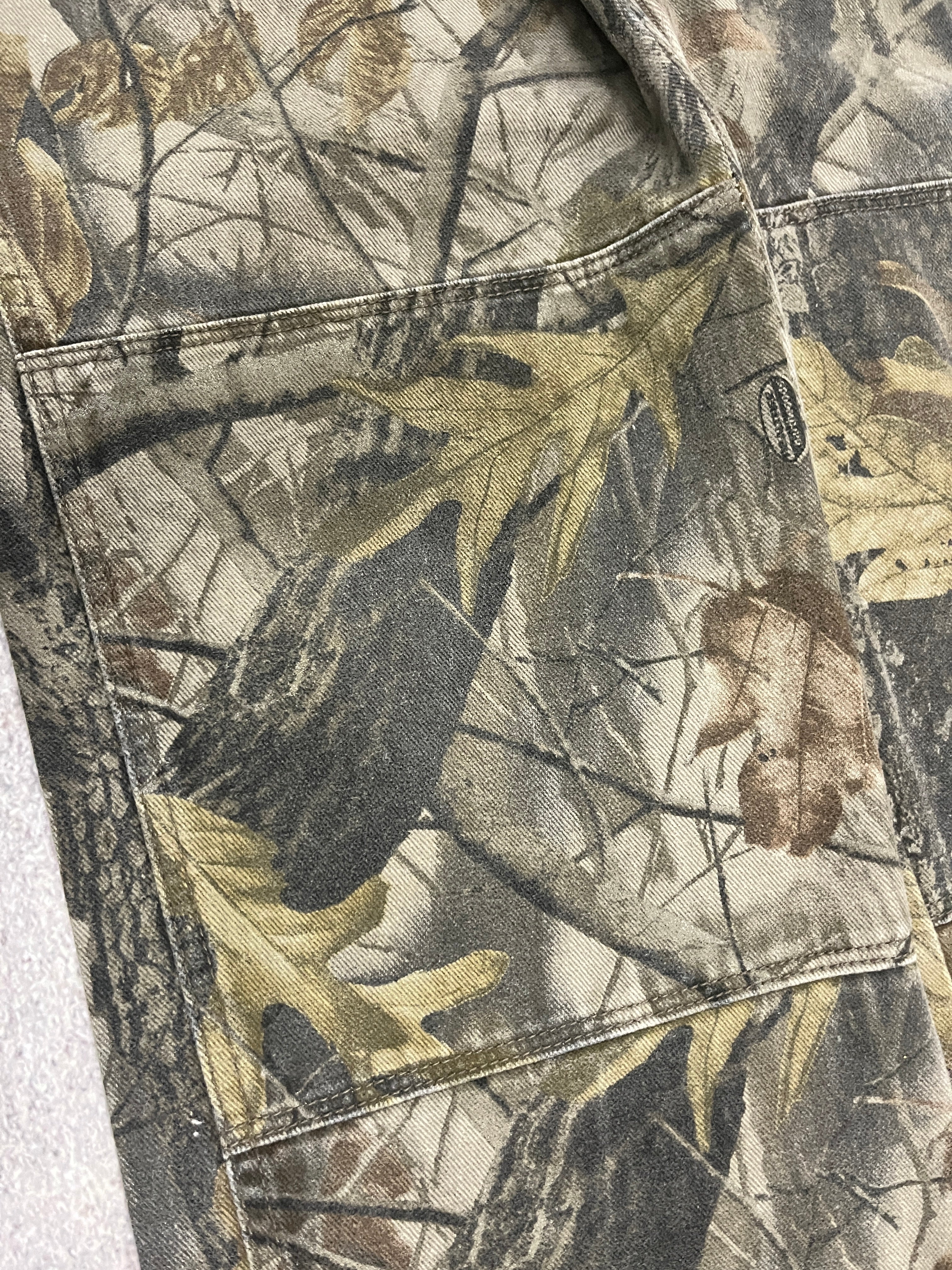 Vintage Forest Pants Camo  // W34 L29 - RHAGHOUSE VINTAGE