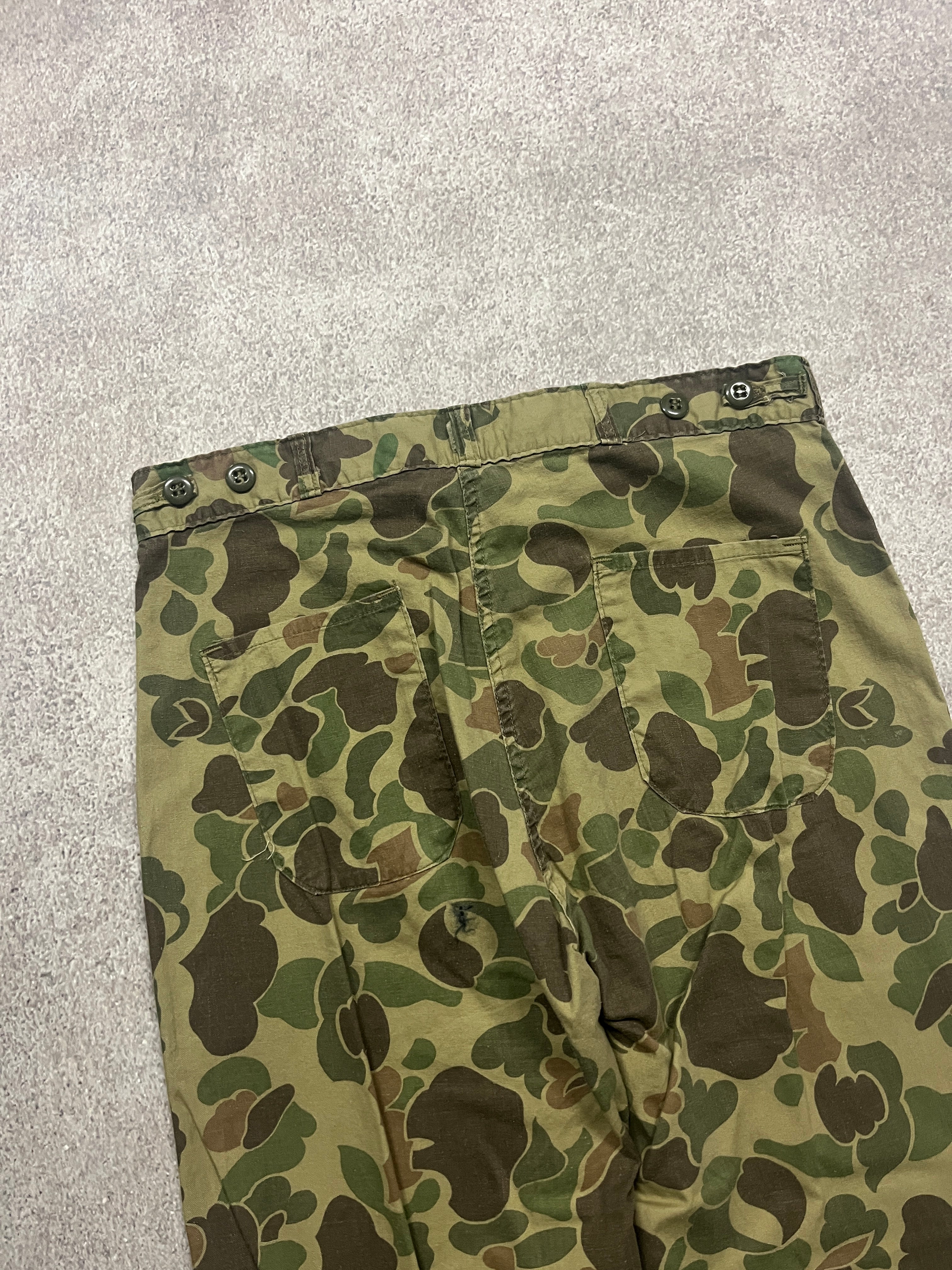 Vintage Forest Pants Camo  // W32 L30 - RHAGHOUSE VINTAGE