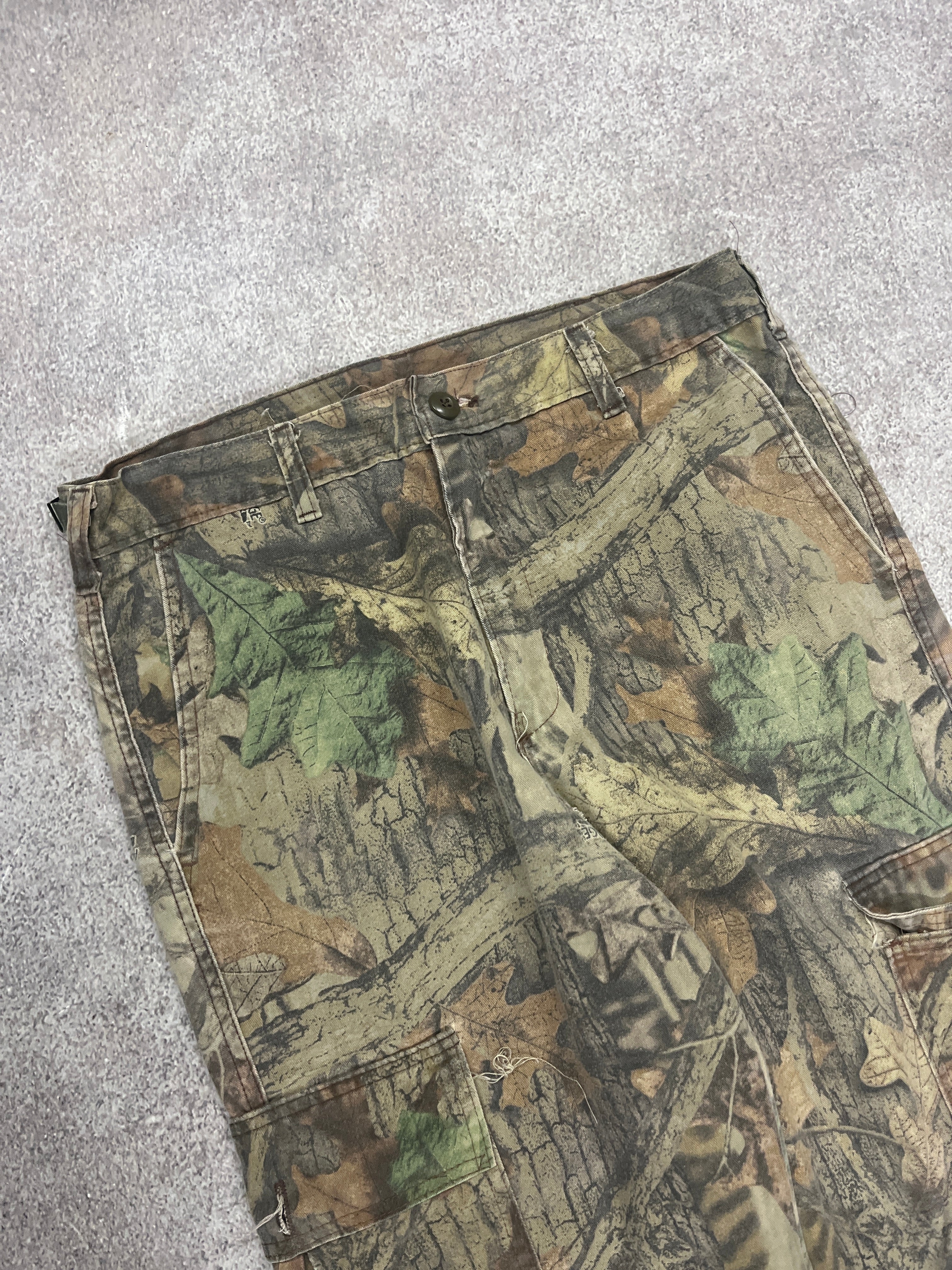 Vintage Forest Pants Camo  // W33 L32 - RHAGHOUSE VINTAGE