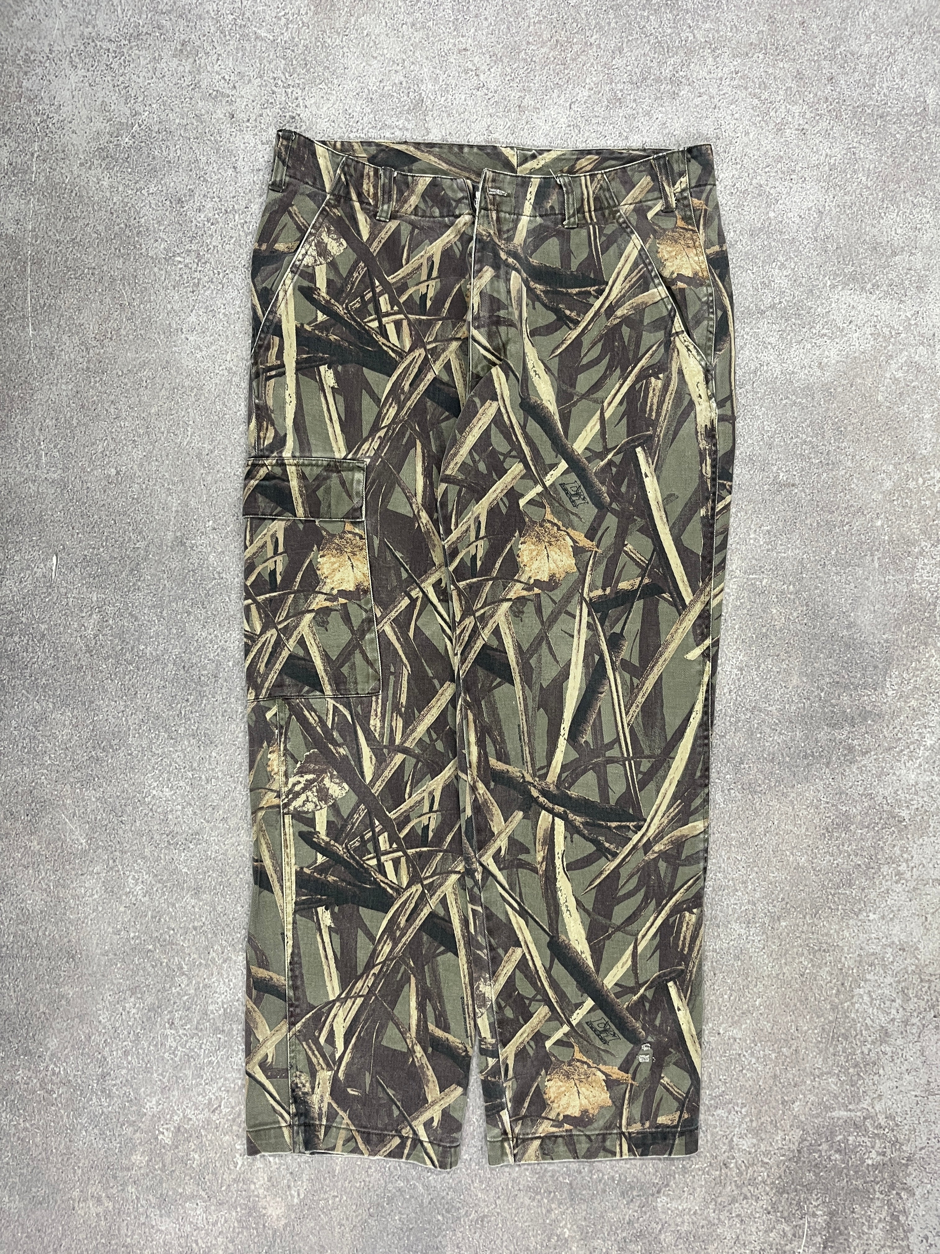 Vintage Forest Pants Camo  // W36 L30 - RHAGHOUSE VINTAGE