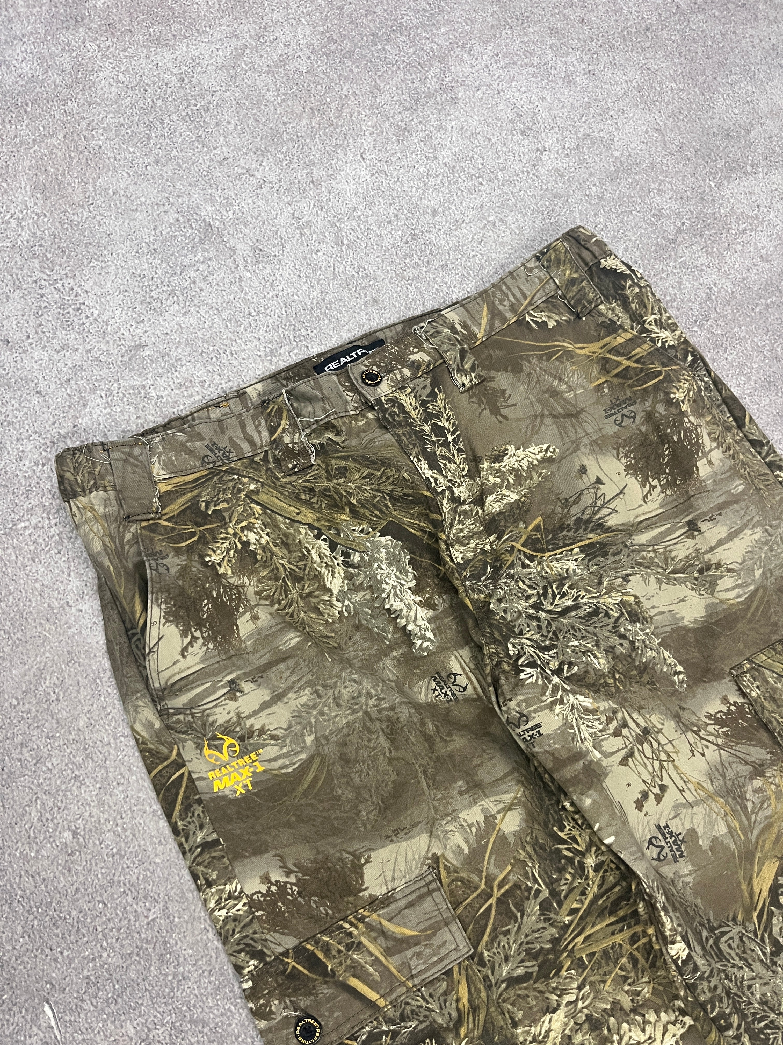 Vintage Forest Pants Camo  // W40 L28 - RHAGHOUSE VINTAGE