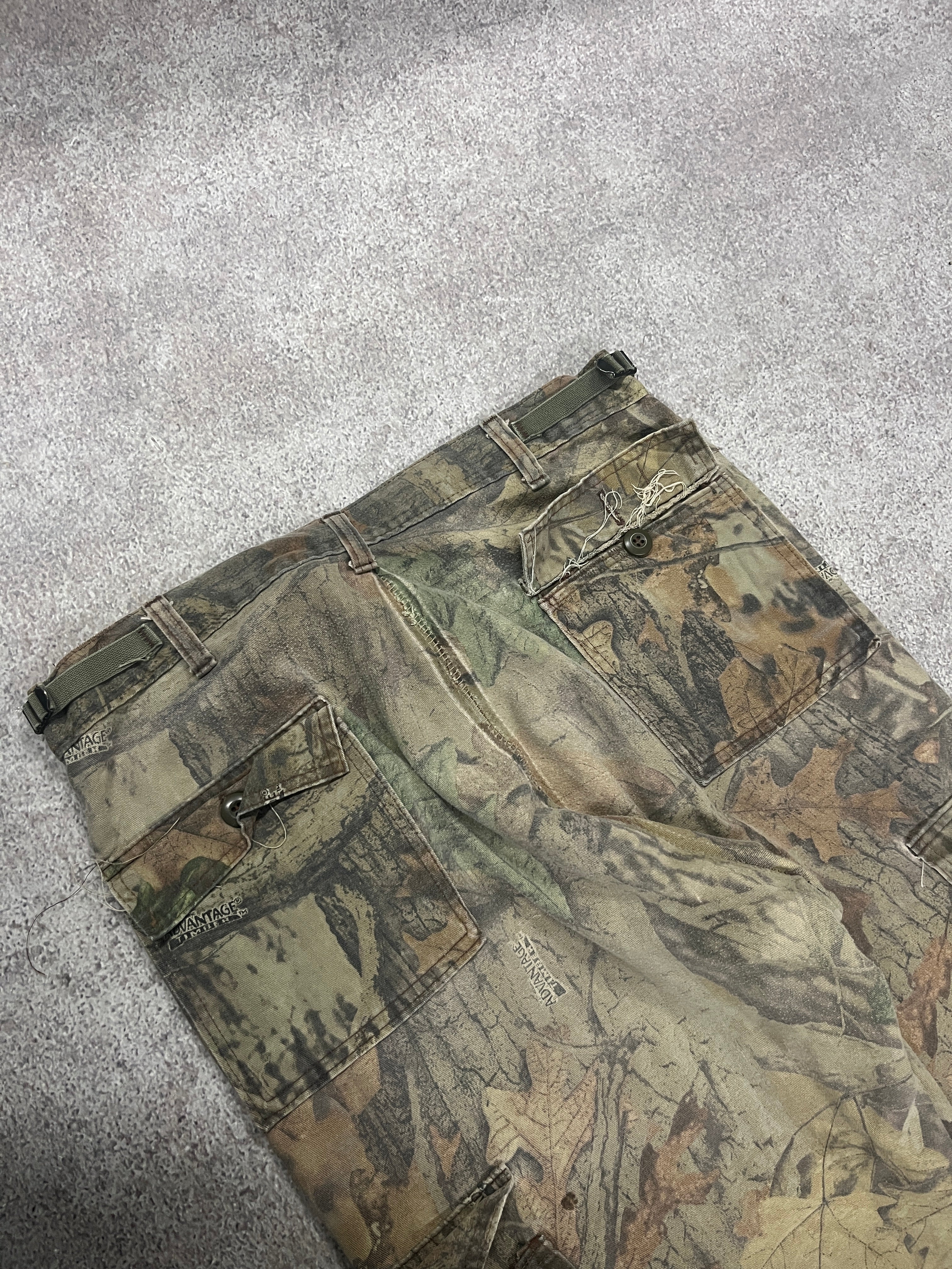 Vintage Forest Pants Camo  // W33 L32 - RHAGHOUSE VINTAGE