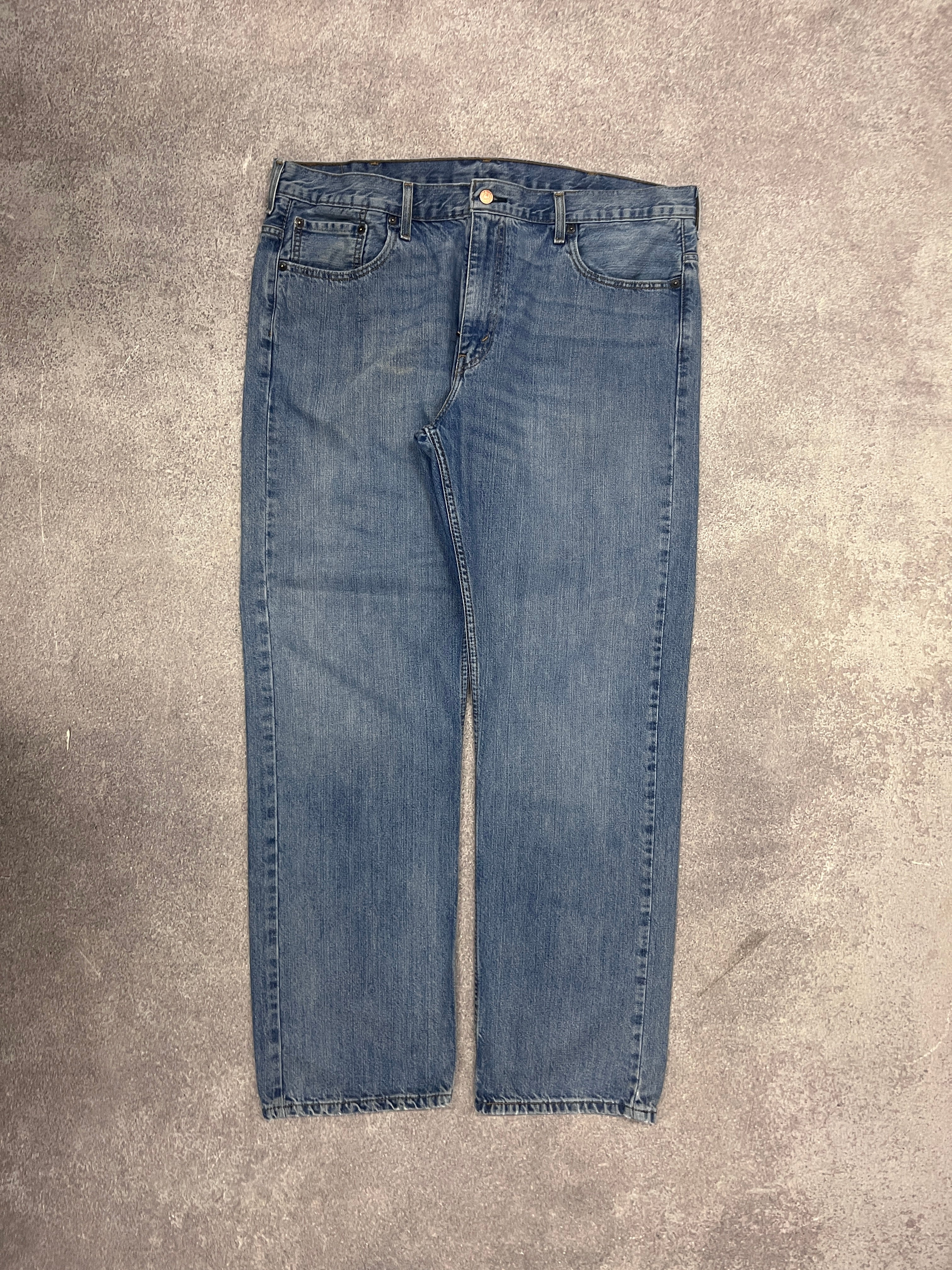 Vintage Levi 569 Denim Jeans Blue // W38 L34 - RHAGHOUSE VINTAGE