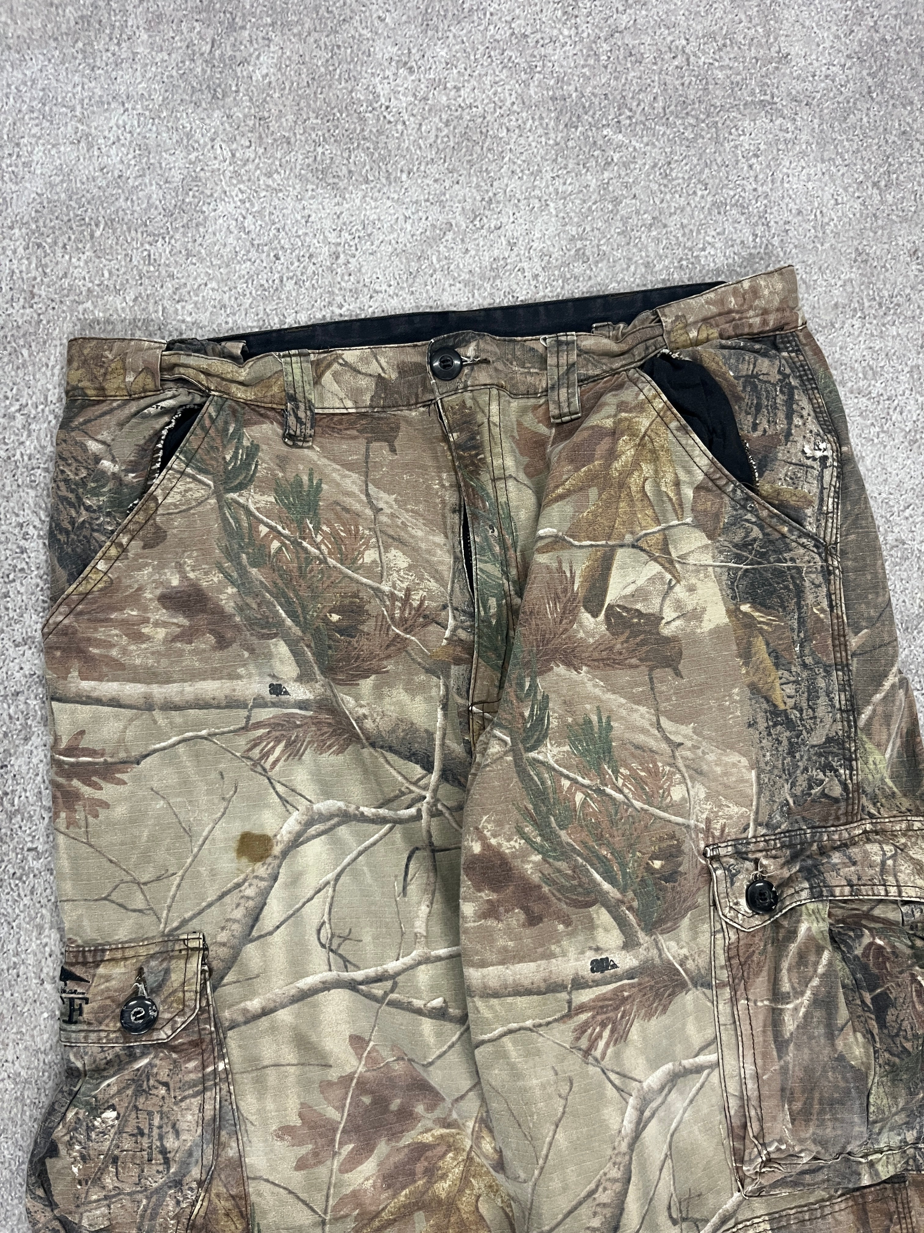 Vintage Forest Pants Camo  // W36 L29 - RHAGHOUSE VINTAGE