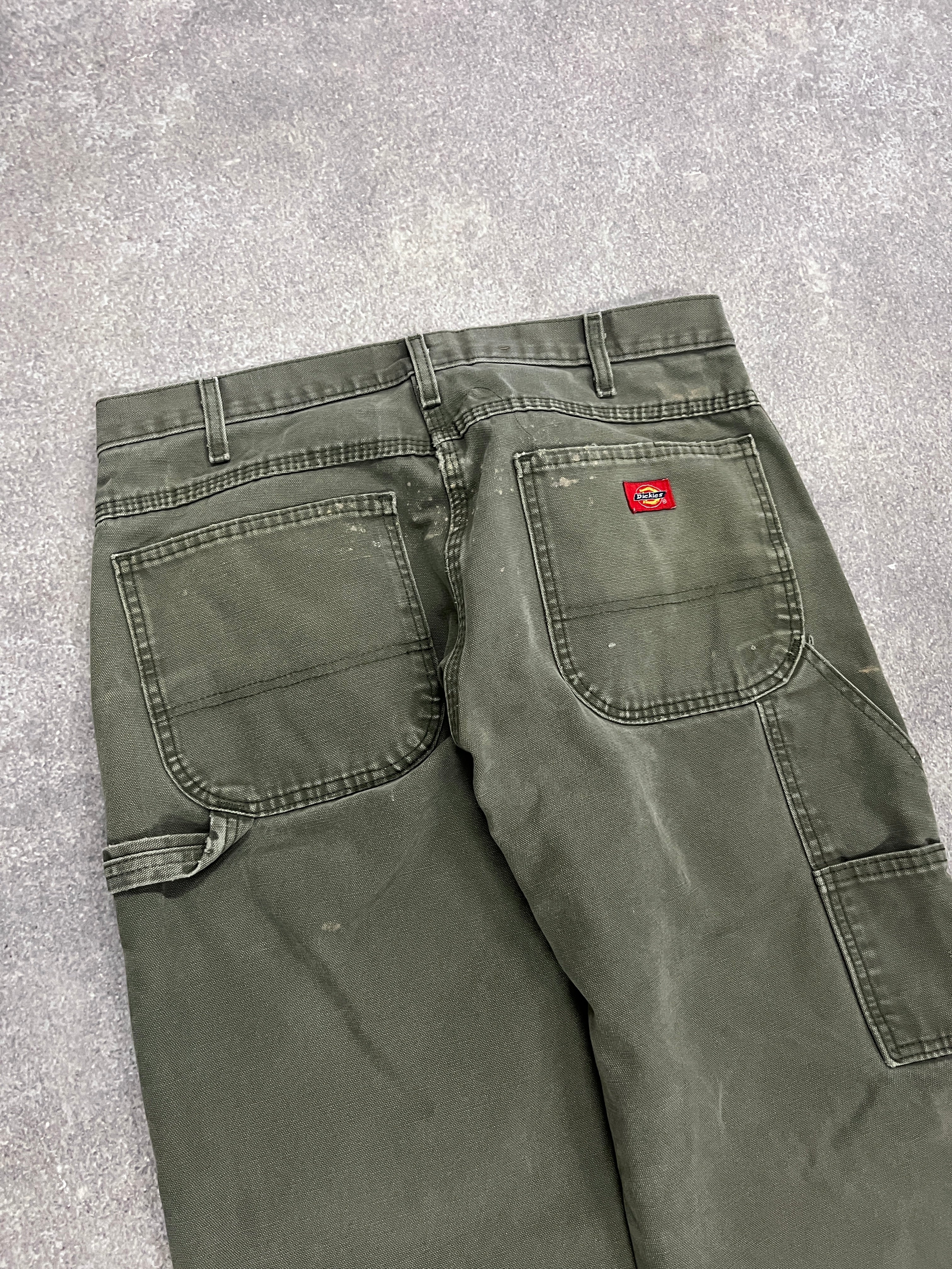 Vintage Dickies Carpenter Pants Green // W34 L31 - RHAGHOUSE VINTAGE