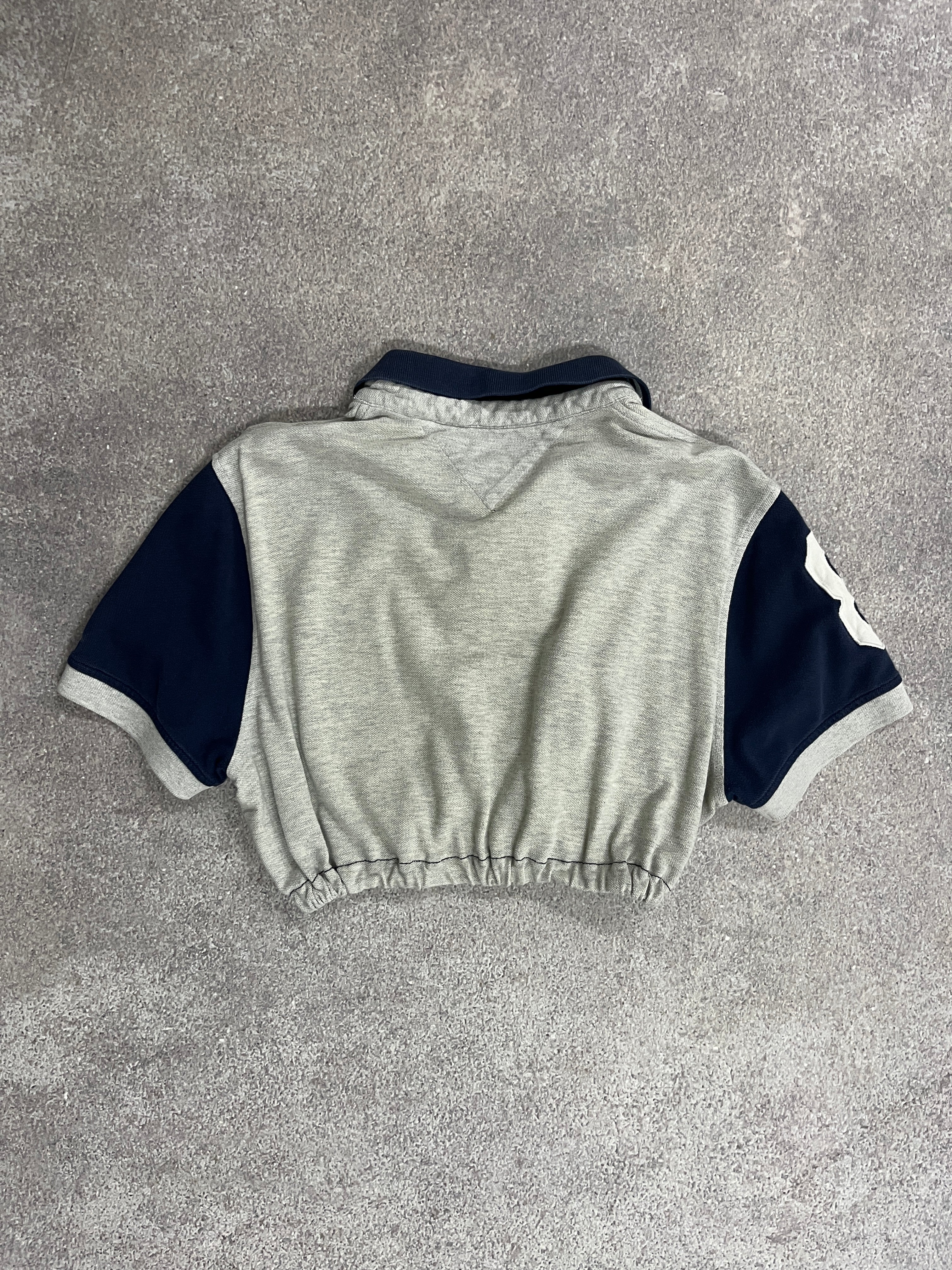 Vintage Tommy Hilfiger Cropped Top Grey // Small - RHAGHOUSE VINTAGE
