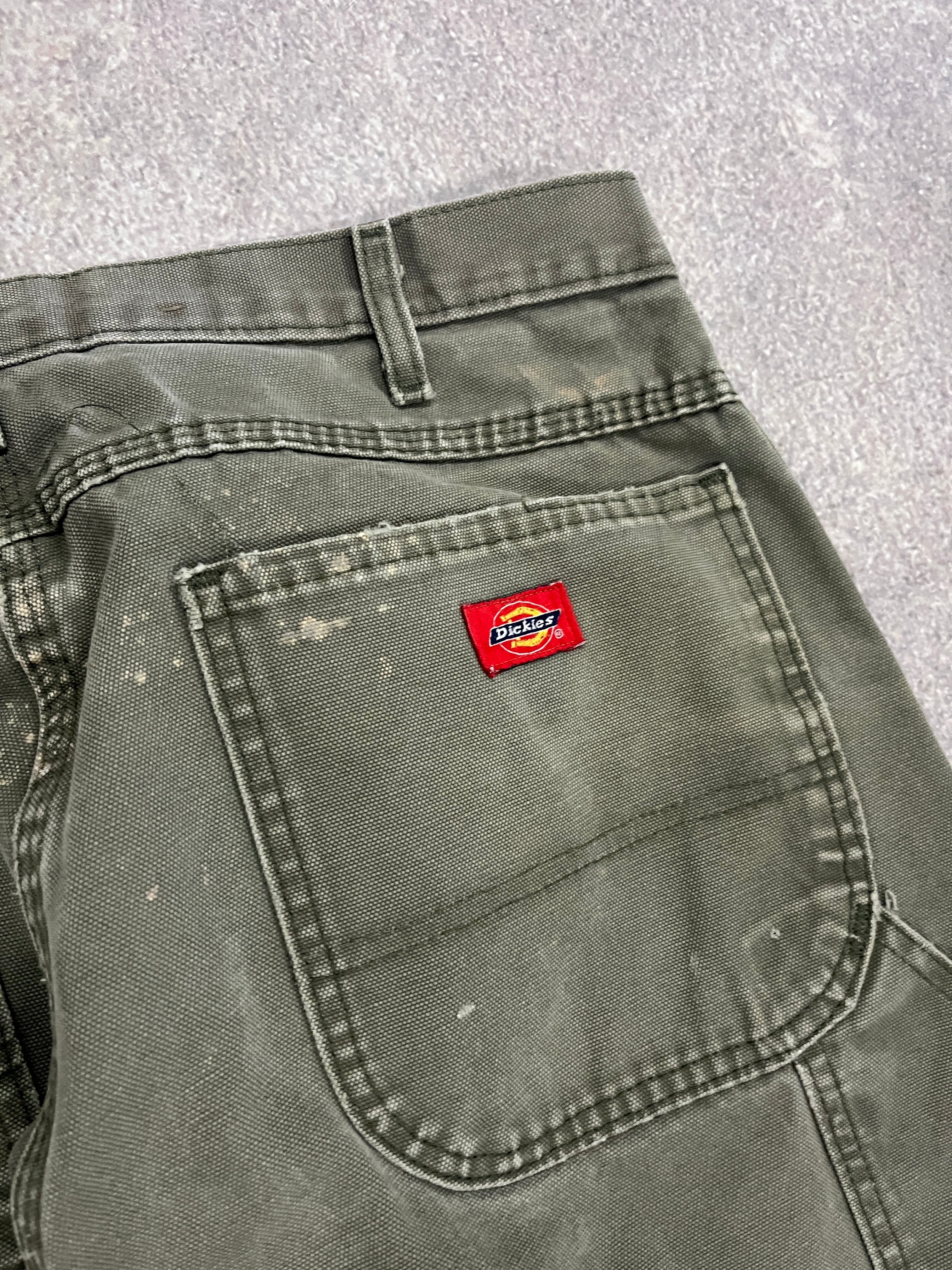 Vintage Dickies Carpenter Pants Green // W34 L31 - RHAGHOUSE VINTAGE